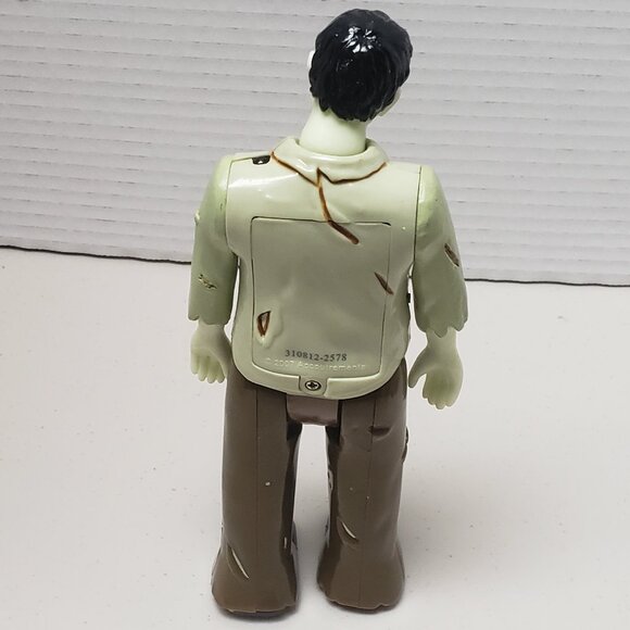 Zombie Figure - Picture 5 of 7